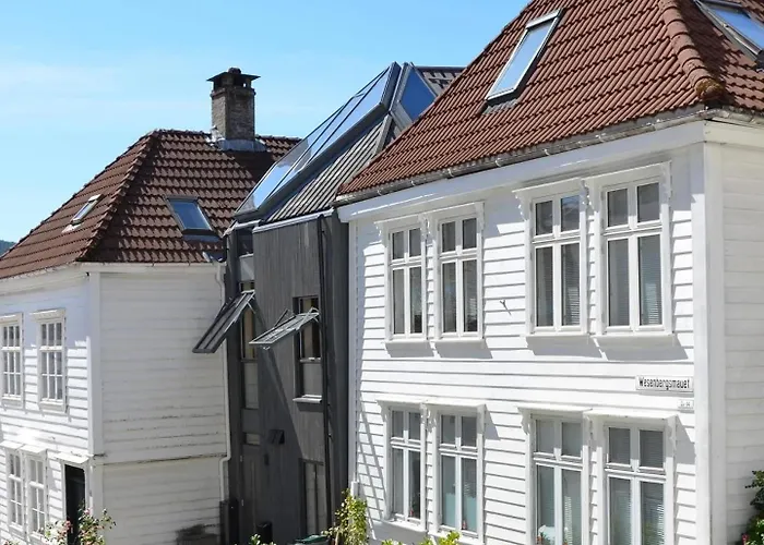 Comfy 200m From Bryggen Apartament *